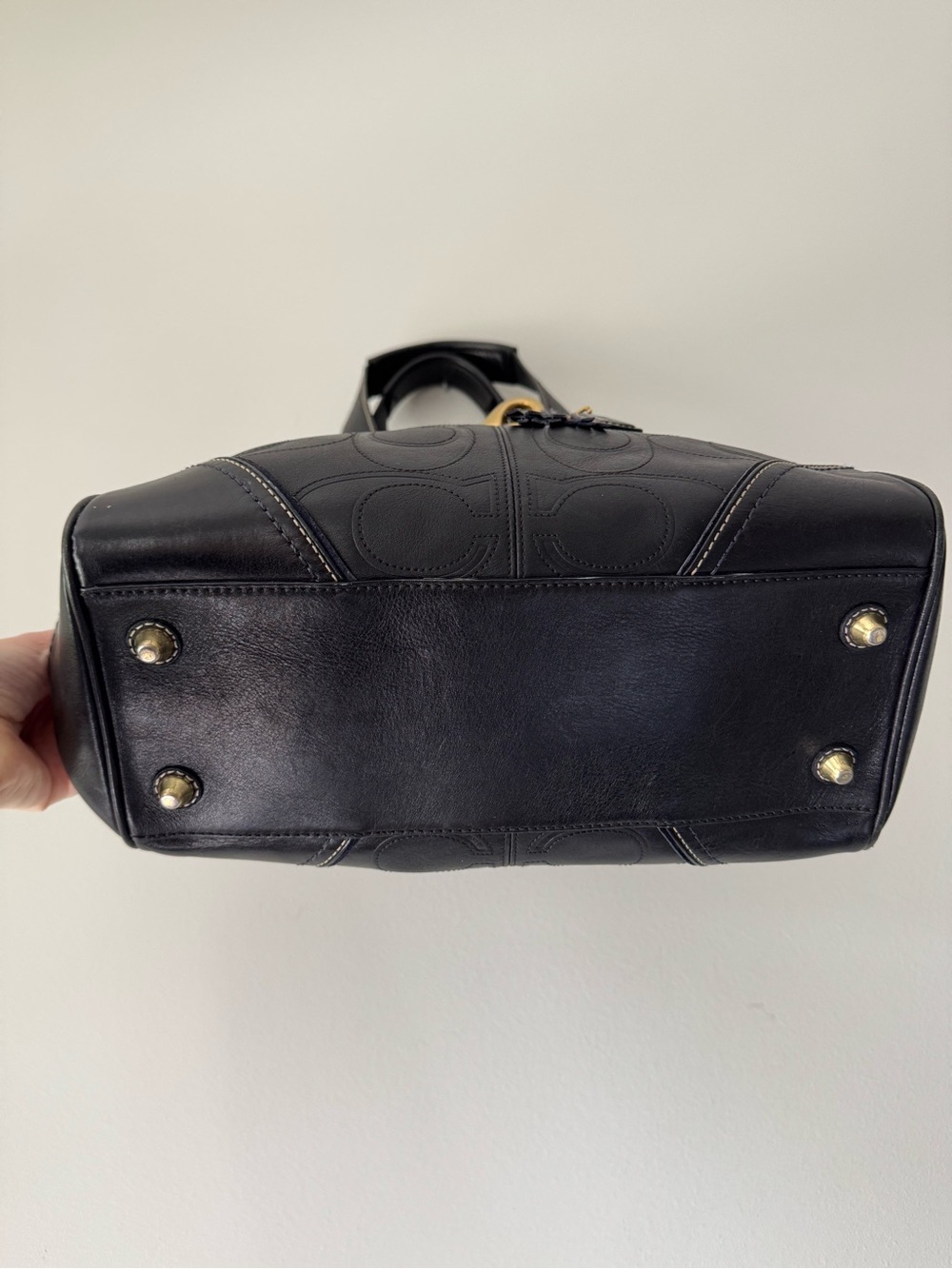 COACH Leather Hampton Embossed Black Shoulder Bag - Picture 5 of 9